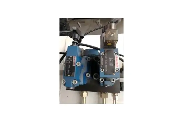 Гідравлічні гільйотинні ножниці MAST CNC Machinen QC11K-10X1600 4