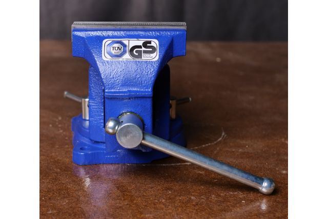 Лещата настільні у комплекті з поворотною...