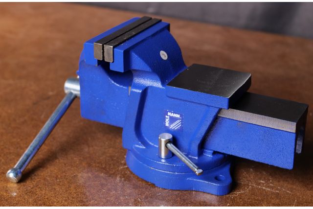 Лещата настільні у комплекті з поворотною...