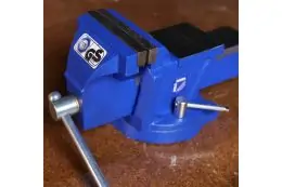 Лещата настільні у комплекті з поворотною плитою Holzmann WBS 100N 7