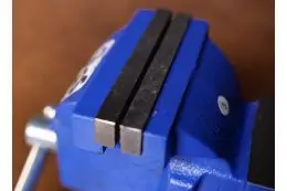 Лещата настільні у комплекті з поворотною плитою Holzmann WBS 100N 9