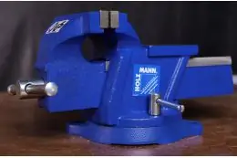 Лещата настільні у комплекті з поворотною плитою Holzmann WBS 125N 8