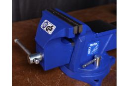 Тиски настольные с поворотным основанием Holzmann WBS 150N