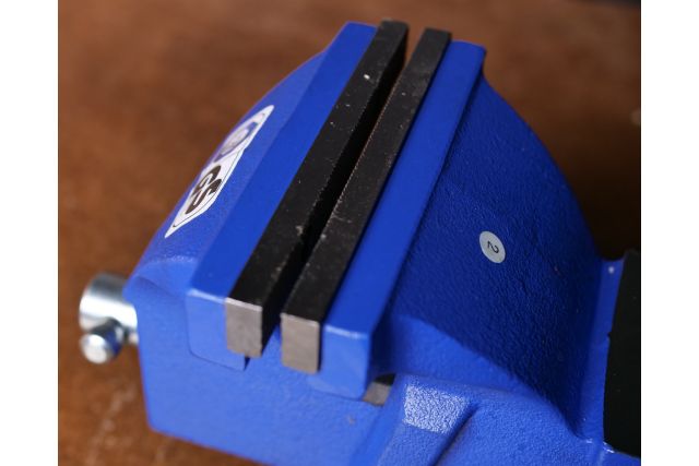 Лещата настільні у комплекті з поворотною...