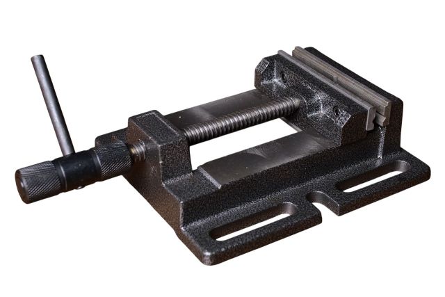 Тиски станочные Holzmann M 120