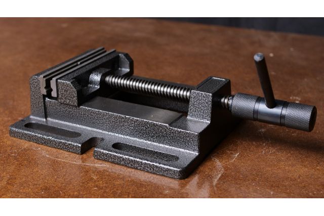 Тиски станочные Holzmann M 120