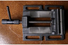 Тиски станочные Holzmann M 120