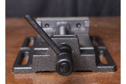 Тиски станочные Holzmann M 120