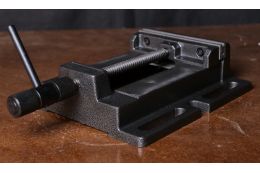 Тиски для расточных станков Holzmann M 150