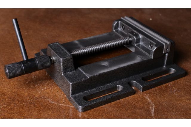 Тиски для расточных станков Holzmann M 150