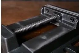 Лещата для розточувальних верстатів Holzmann 150 M 4