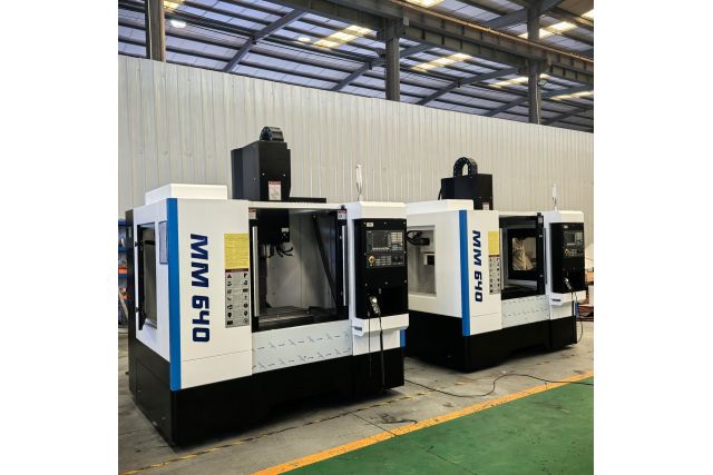 Фрезерний оброблювальний центр з ЧПК MAST ММ...