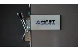 Фрезерно-свердлильний верстат MAST M-FR 45 18