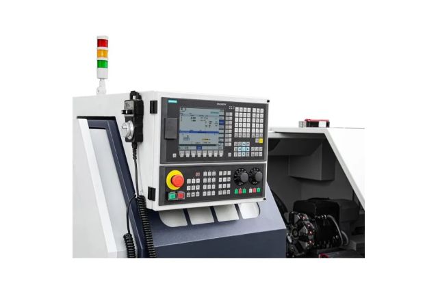 Токарный станок ЧПУ Cormak 360x750 с гидравликой