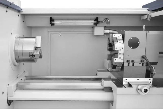 Токарний верстат з ЧПУ Cormak 400x1000 з...