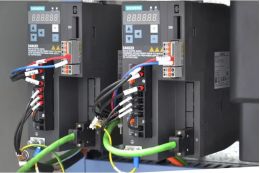 Токарный станок с ЧПУ Cormak 400x1000