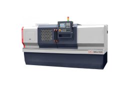 Токарный станок с ЧПУ Cormak 560x1500