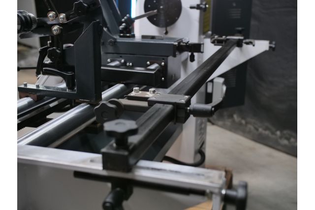 Токарный станок с автоподачей MAST Holztechnik...