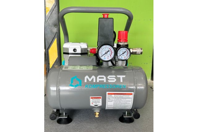 Безмасляний поршневий компресор Mast...