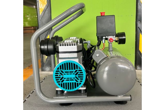 Безмасляний поршневий компресор Mast...