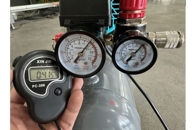 Безмасляный поршневой компрессор Mast...