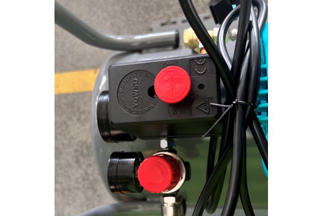 Безмасляний поршневий компресор Mast...