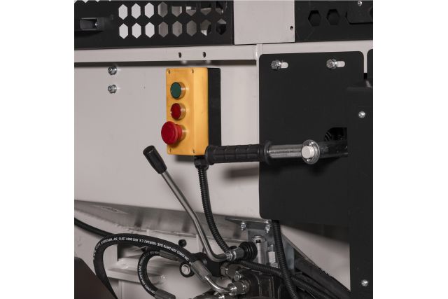 Полуавтоматическая машина для резки и колки...