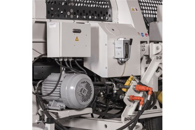 Полуавтоматическая машина для резки и колки...