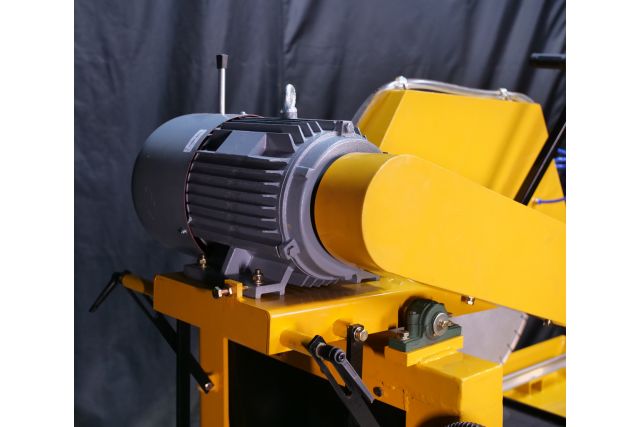 Камнерезный станок MAST Bautechnik MT-SKM700_380V