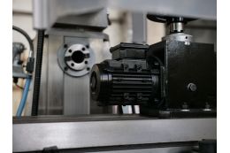 Универсальный вертикально-фрезерный станок MAST Metalltechnik M-FR1000