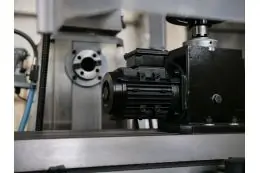 Універсальний вертикально-фрезерний верстат MAST Metalltechnik M-FR1000 15