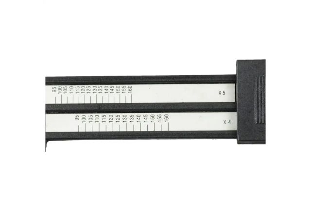 Інструмент для вимірювання відстані між болтами...