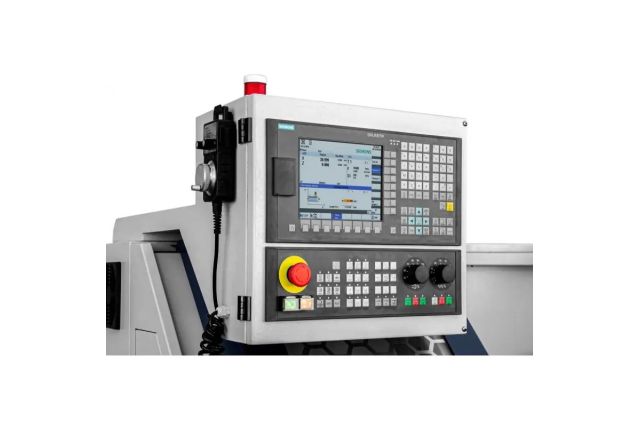 Токарный станок с ЧПУ CORMAK 320x750 с ручным...