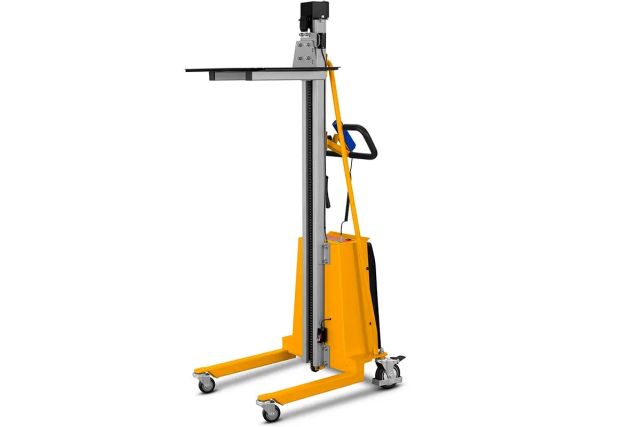 Электрический мачтовый погрузчик Cormak B0215