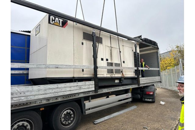 Дизельний генератор Caterpillar