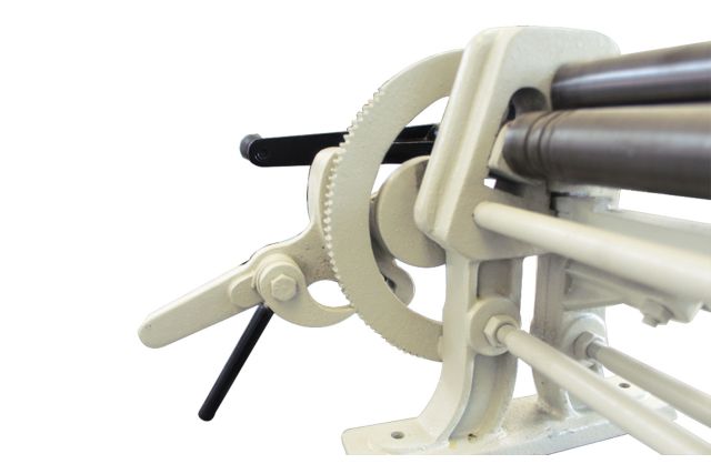 Гидравлический 3-валковый гибочный станок...