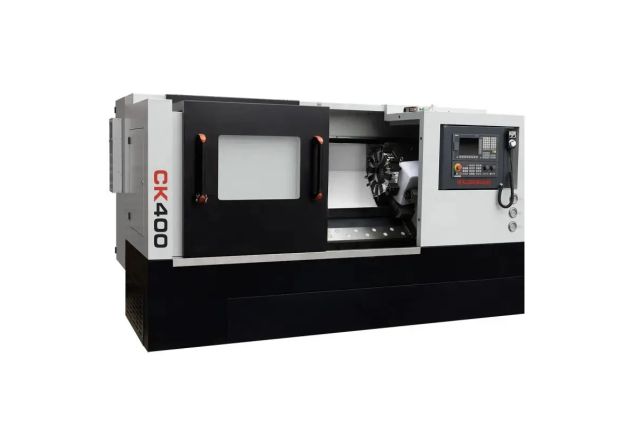 Токарний верстат по металу з ЧПУ CORMAK 400x750