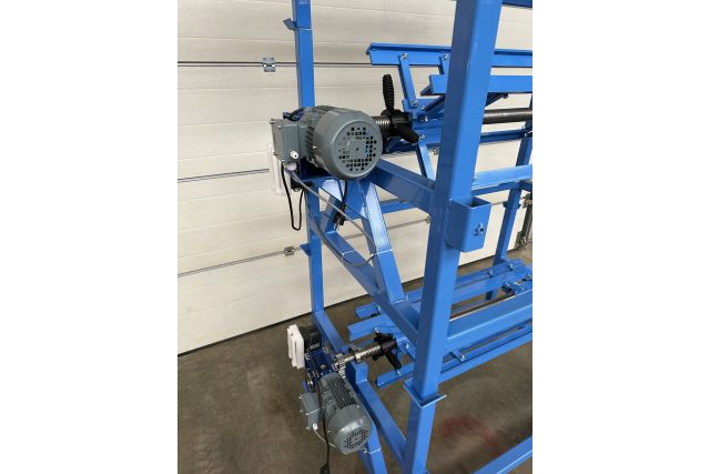 Електромеханічний бухторозмотувач Dachdecker...