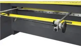 Электромеханические гильотинные ножницы MAST Metalltechnik Q11-4х1250 3