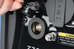 Генератор инверторный Ultimatron ULT-3300-EU 3 кВт 16