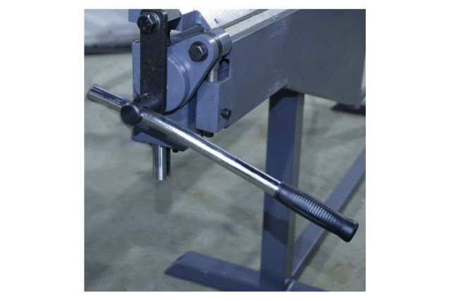 Ручной листогибочный станок с режущим ножом...