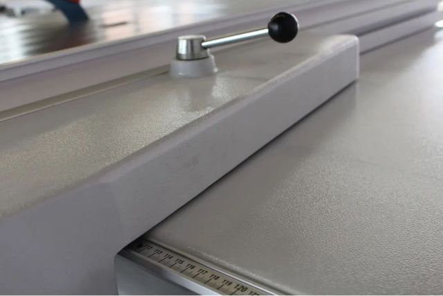 Форматно-раскройный станок Ayza Mizrak 3200...