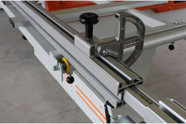 Форматно-раскройный станок Ayza Mizrak 3200...