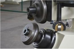 Відбірно-відрізний верстат Isitan SDK 8