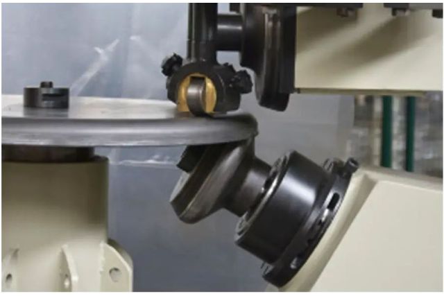 Отборно-отрезной станок Isitan SDK 8