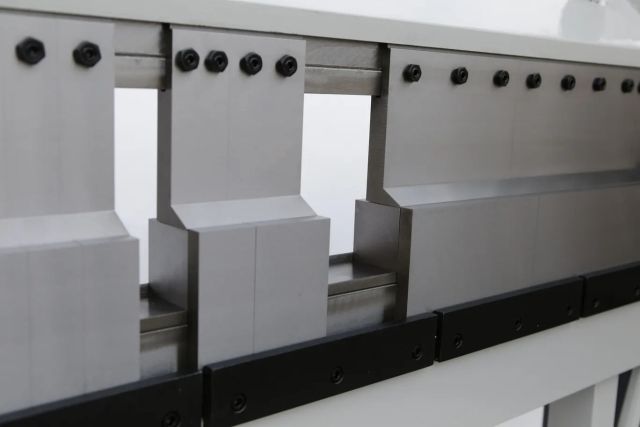 Листогибочный станок METCOR PBB1020/3SH