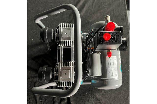 Безмасляный поршневой компрессор Mast...