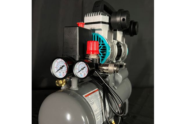 Безмасляный поршневой компрессор Mast...