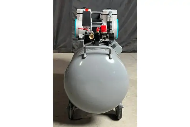 Безмасляний поршневий компресор Mast MOF1680/3x1500-120L 5