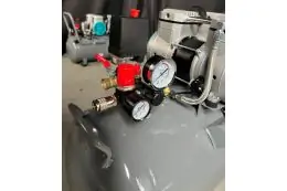 Безмасляний поршневий компресор Mast MOF1680/3x1500-120L 6